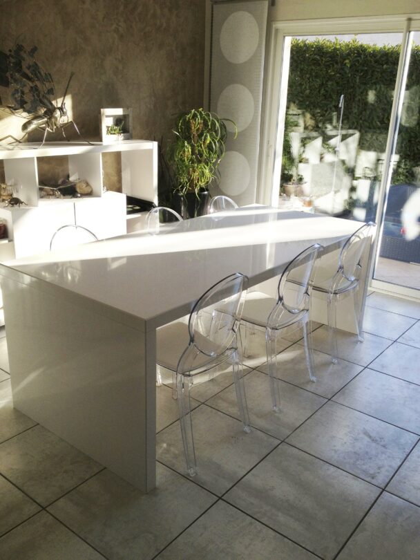 Table-en-SILESTONE