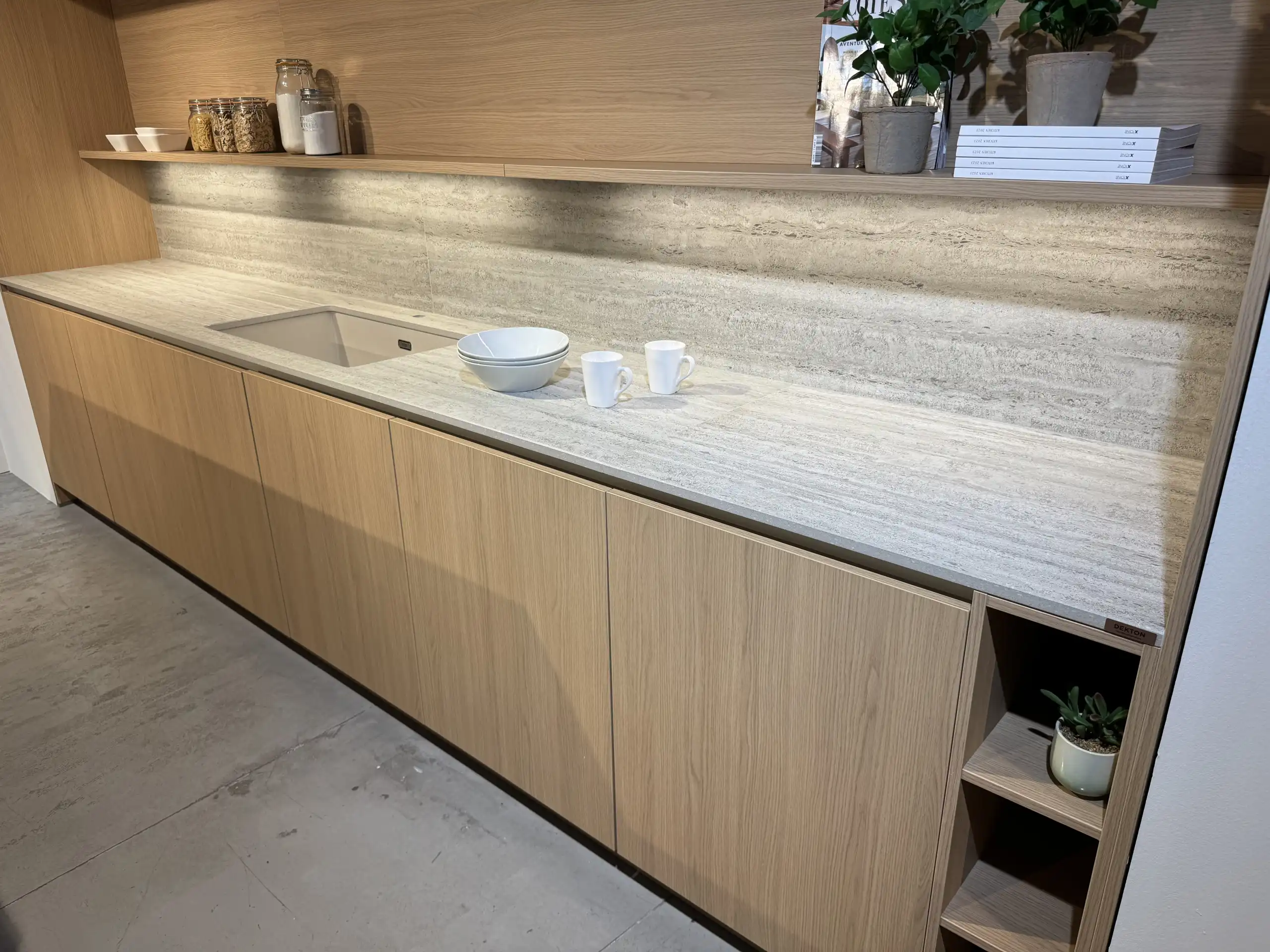DEKTON NEBU