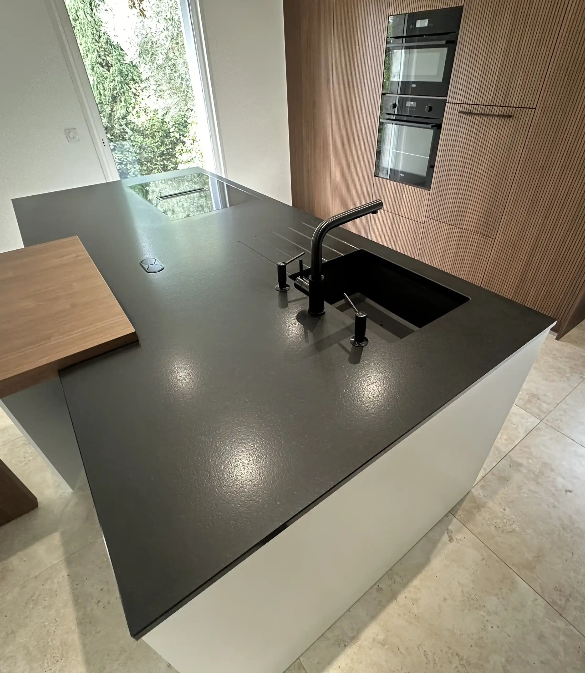 GRANIT NOIR ZIMBABWE CUIR